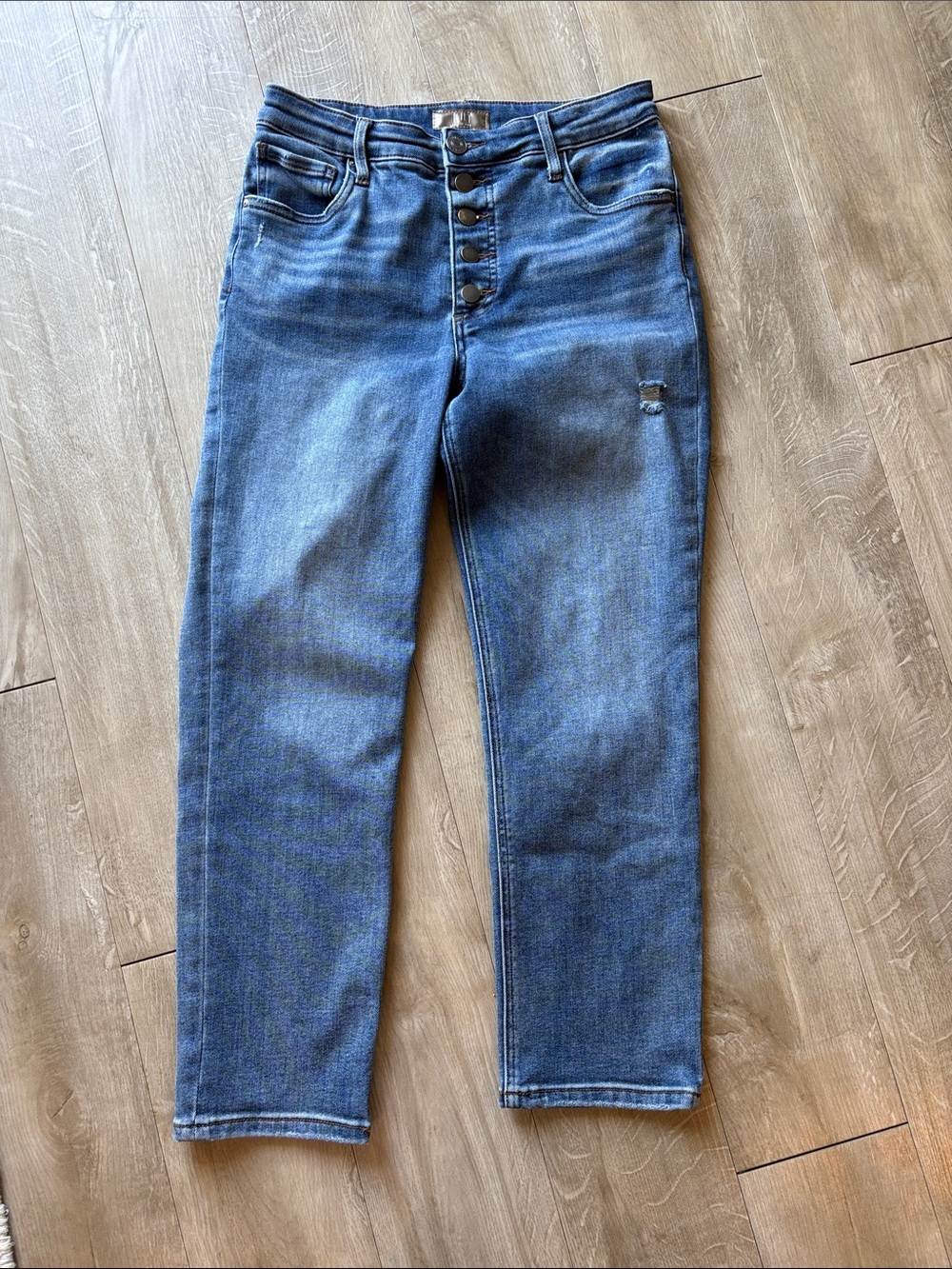 Kut from the Kloth “Rachel Fab Ab Mom Jeans” High Rise Waist 28”